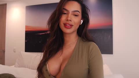 Diiione online show from 03-08-26, 02:04