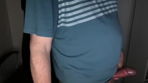 Snapshot of diki3333333333 chatting on 11-25-25, 12:21 Nick online show from 11-25-25, 12:21