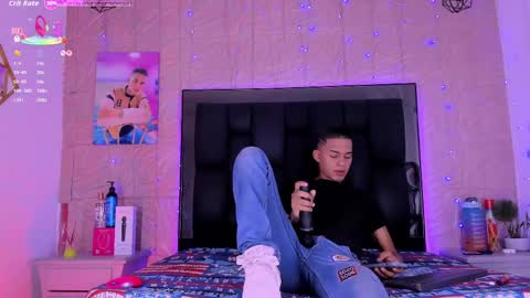Snapshot of dilam_alfonzo chatting on 09-16-25, 10:33 Dilan online show from 09-16-25, 10:33