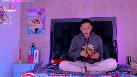 Snapshot of dilam_alfonzo chatting on 09-17-25, 08:43 Dilan online show from 09-17-25, 08:43