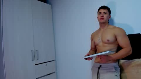 Dilan Coy online show from 01-09-25, 06:57