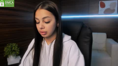 Snapshot of dilara_best chatting on 12-30-24, 03:13 Dilyanude in pvt online show from 12-30-24, 03:13