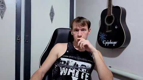 Snapshot of dimastyzzz chatting on 01-13-25, 08:04 Dimetriusen online show from 01-13-25, 08:04