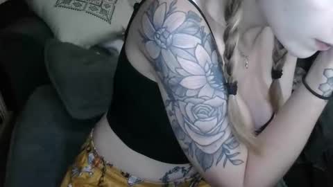 Sofie online show from 02-16-26, 03:24