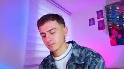 Julian Independent Model online show from 03-18-26, 10:46