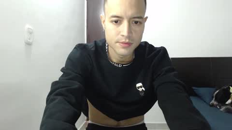 Dimitri online show from 01-06-25, 04:58