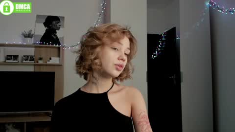 Dina online show from 12-23-24, 08:22