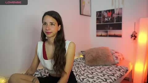 Dina online show from 04-27-26, 08:12