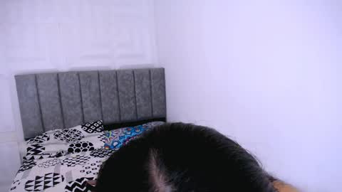 DINA online show from 02-20-25, 04:25