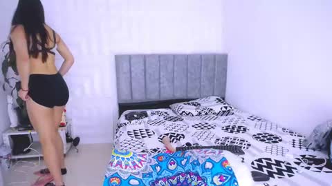 DINA online show from 02-24-25, 05:42