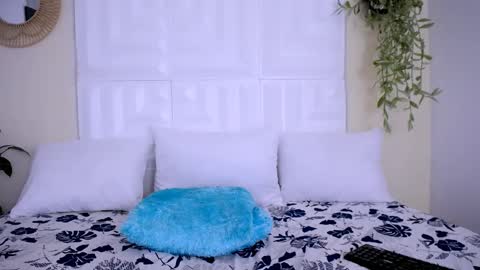 DINA online show from 03-12-26, 04:46