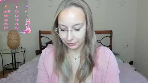 Snapshot of dina_sunshine chatting on 10-17-25, 03:10 Dina online show from 10-17-25, 03:10