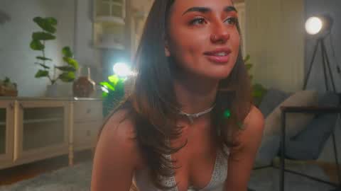 Snapshot of dinacaguimbal chatting on 05-09-26, 12:43 Dina and ill be glad to be here with you follow to me online show from 05-09-26, 12:43