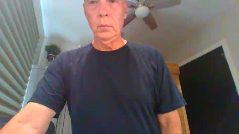 Snapshot of dinger524678 chatting on 05-12-26, 09:01 dinger524678 online show from 05-12-26, 09:01