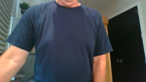 Snapshot of dinger524678 chatting on 05-14-26, 09:54 dinger524678 online show from 05-14-26, 09:54