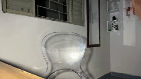Snapshot of dinhoo14 chatting on 05-06-26, 02:19 dinhoo14 online show from 05-06-26, 02:19