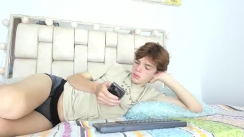 apollo online show from 11-19-25, 01:44