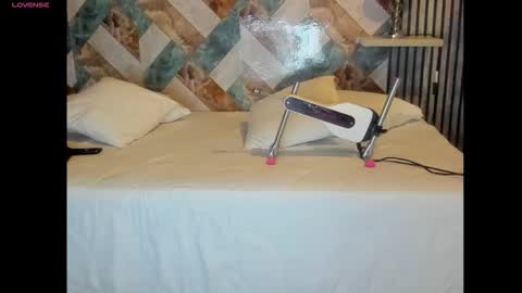 diosaelchat online show from 10-28-25, 03:32