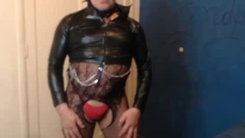Snapshot of director518538 chatting on 06-14-26, 09:33 Fabi-cross online show from 06-14-26, 09:33