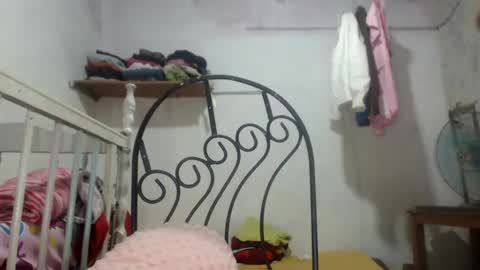 Snapshot of dirtiplay chatting on 12-27-24, 11:42 dirtiplay online show from 12-27-24, 11:42