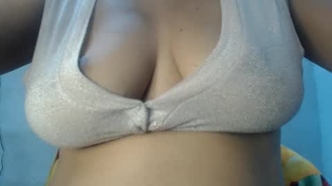 Snapshot of dirtiplay chatting on 10-06-25, 06:27 dirtiplay online show from 10-06-25, 06:27