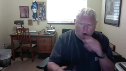 dirtrider195080438 online show from 06-25-26, 05:06