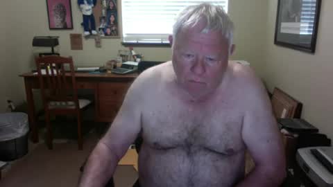 dirtrider195080438 online show from 07-01-26, 04:40