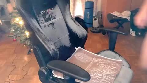 dirty_fun_boy online show from 12-20-24, 01:11