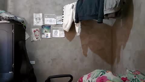 dirty model online show from 04-21-26, 06:12