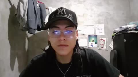 dirty model online show from 04-26-26, 07:39