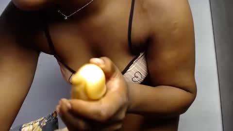 Snapshot of dirtydesirebabe chatting on 12-15-25, 08:07 dirtydesirebabe online show from 12-15-25, 08:07