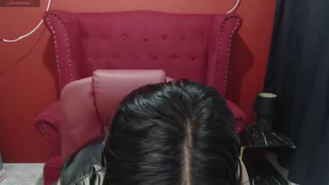 Snapshot of dirtyfungirl chatting on 12-14-24, 12:44 LatexQueen online show from 12-14-24, 12:44