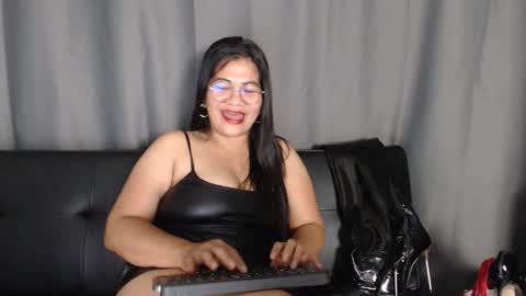 Snapshot of dirtyfungirl chatting on 09-20-25, 05:14 LatexQueen online show from 09-20-25, 05:14