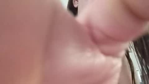 dirtygurl417898 online show from 01-05-26, 06:22