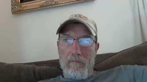 Snapshot of dirtynastyoldman chatting on 03-10-25, 10:02 dirtynastyoldman online show from 03-10-25, 10:02