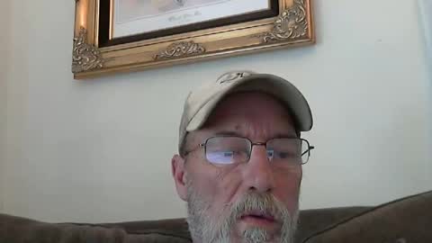 Snapshot of dirtynastyoldman chatting on 03-11-25, 06:19 dirtynastyoldman online show from 03-11-25, 06:19