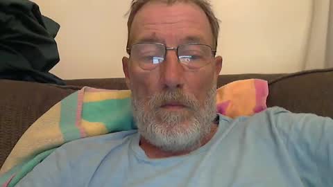 Snapshot of dirtynastyoldman chatting on 09-16-25, 02:23 dirtynastyoldman online show from 09-16-25, 02:23