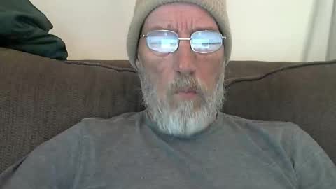 Snapshot of dirtynastyoldman chatting on 11-29-25, 05:16 dirtynastyoldman online show from 11-29-25, 05:16
