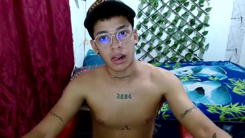 dirtyslimlatin online show from 12-21-25, 09:33