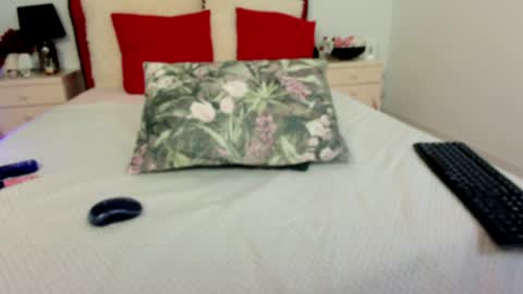 Chloe online show from 04-08-26, 08:58