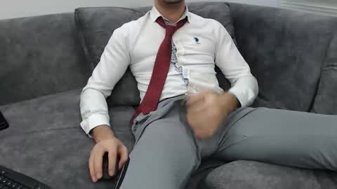 dirtyybooyy77 online show from 11-25-25, 11:05