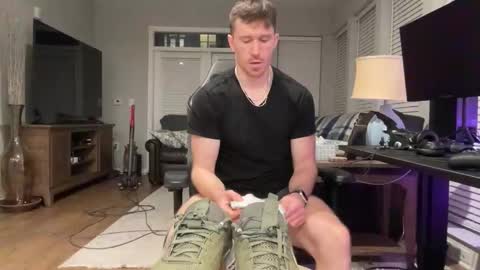 Snapshot of discgolf4life chatting on 03-08-26, 02:04 JustinDulgeXXX online show from 03-08-26, 02:04