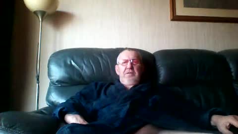 Snapshot of discovery63 chatting on 12-26-24, 02:59 discovery63 online show from 12-26-24, 02:59