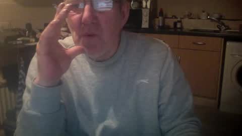 Snapshot of discovery63 chatting on 01-25-25, 05:51 discovery63 online show from 01-25-25, 05:51