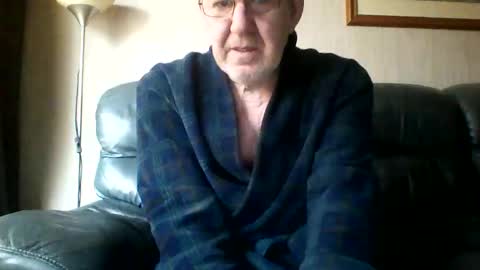 Snapshot of discovery63 chatting on 01-26-25, 11:17 discovery63 online show from 01-26-25, 11:17