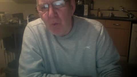 Snapshot of discovery63 chatting on 02-13-25, 08:45 discovery63 online show from 02-13-25, 08:45