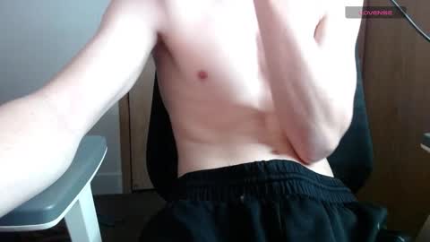 Snapshot of disorderlyslut chatting on 02-10-26, 01:48 disorderlyslut online show from 02-10-26, 01:48