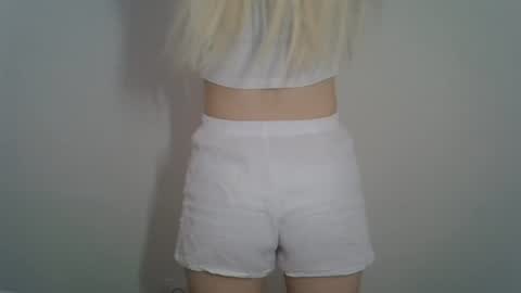 Snapshot of ditamilton chatting on 07-14-26, 01:06 DitaMilton online show from 07-14-26, 01:06