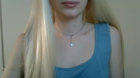 Snapshot of ditamilton chatting on 07-16-26, 08:59 DitaMilton online show from 07-16-26, 08:59