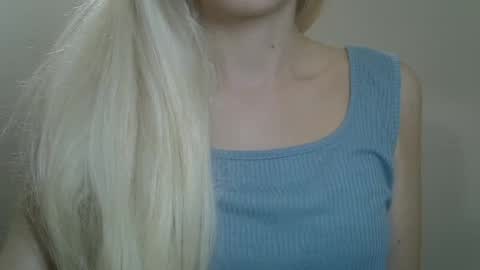 Snapshot of ditamilton chatting on 07-28-26, 06:53 DitaMilton online show from 07-28-26, 06:53